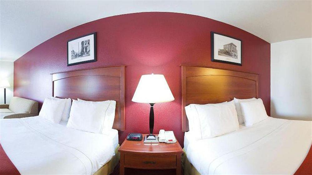 Best Western Watertown Exterior photo
