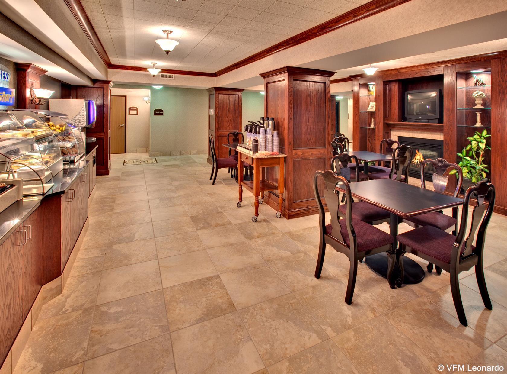 Best Western Watertown Exterior photo