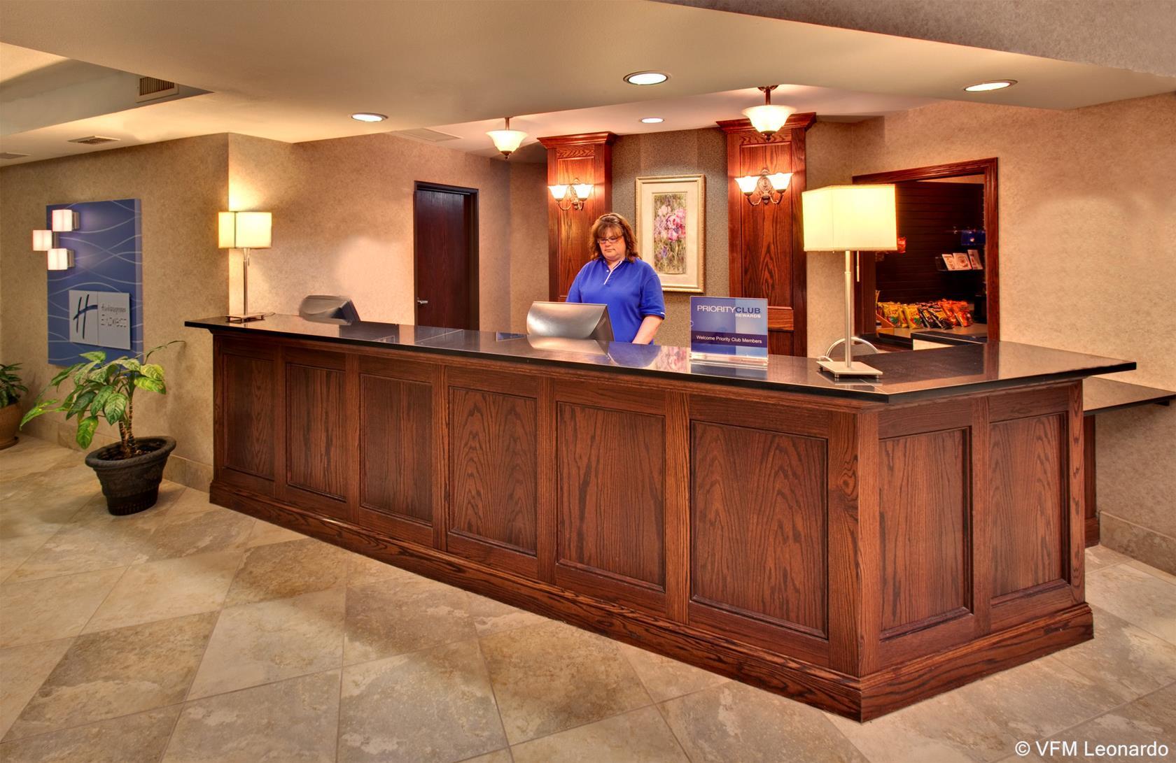 Best Western Watertown Exterior photo