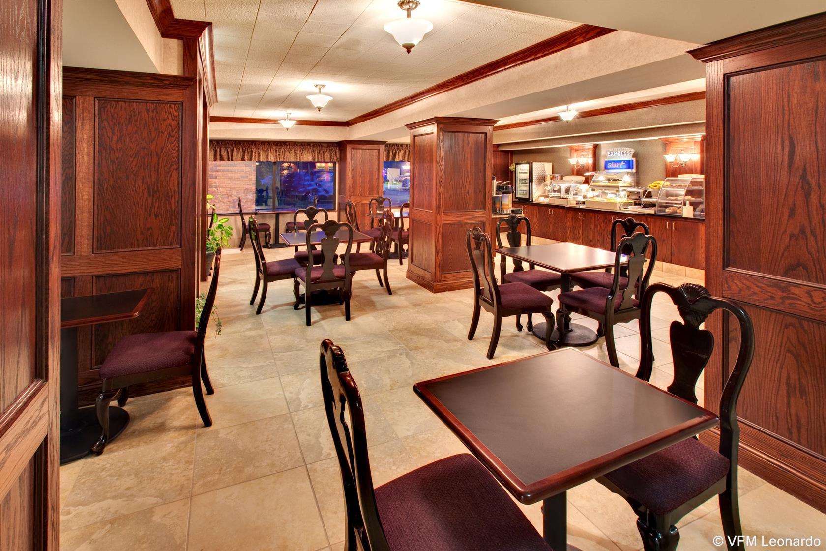 Best Western Watertown Exterior photo