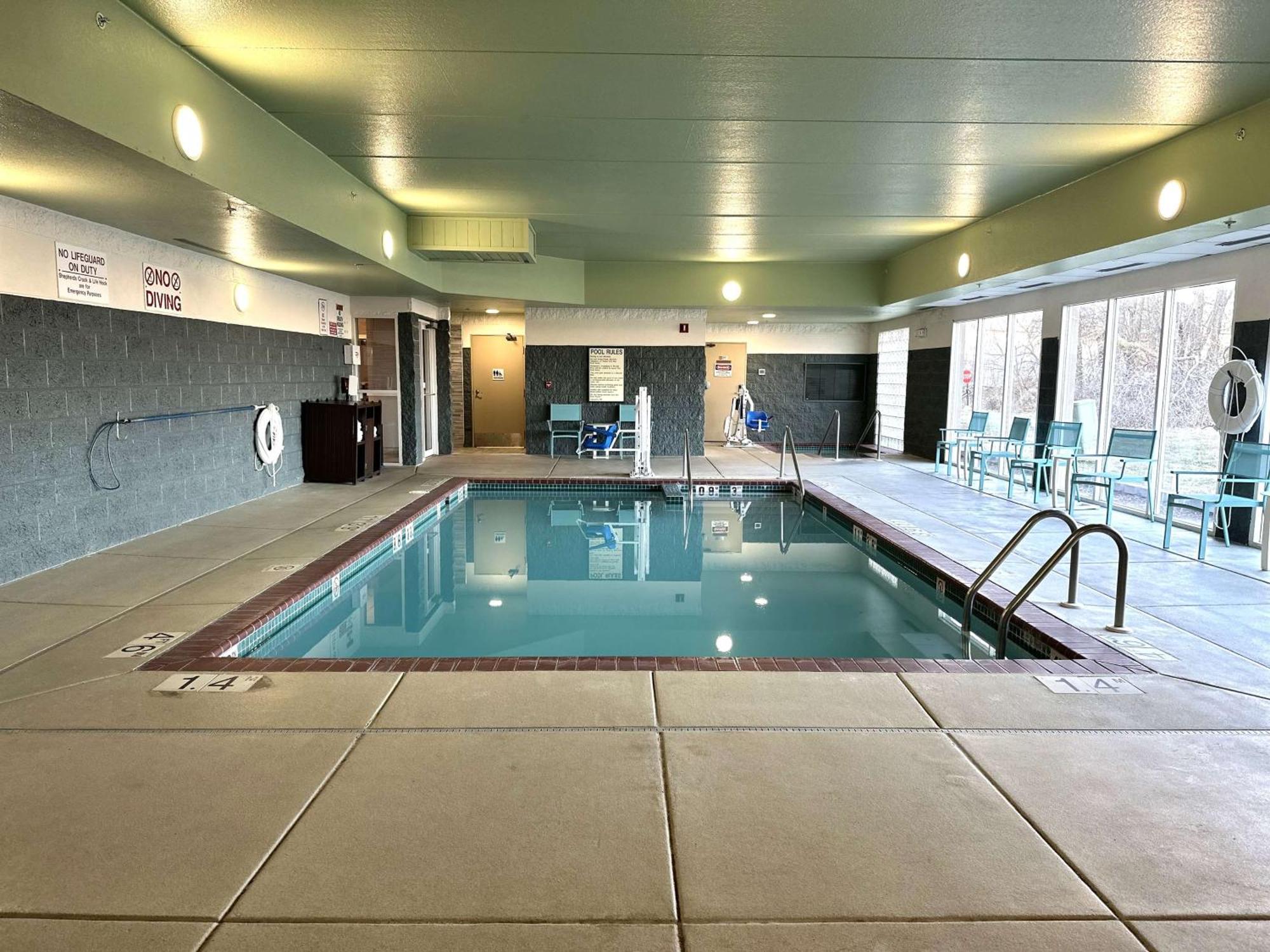 Best Western Watertown Exterior photo