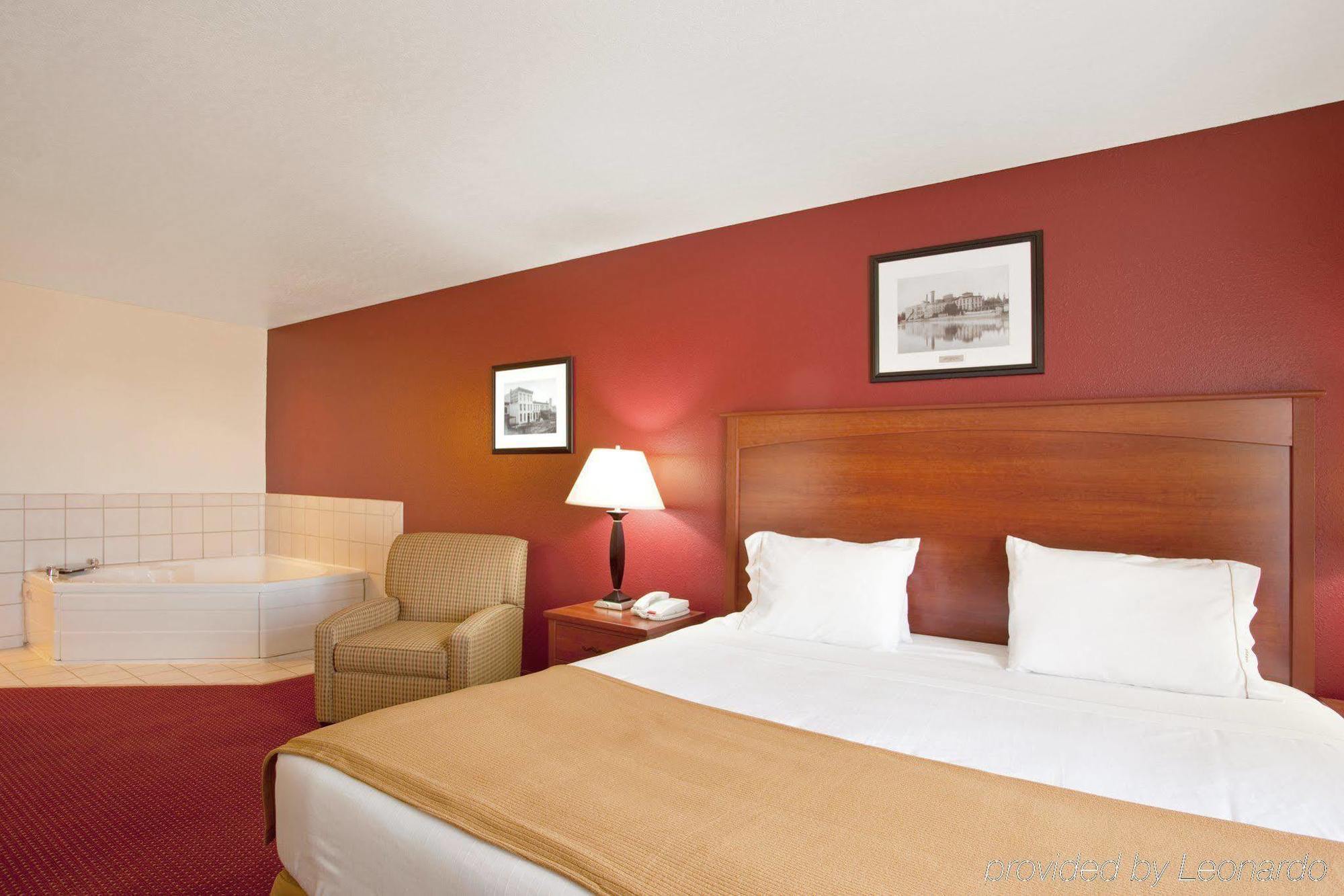 Best Western Watertown Room photo